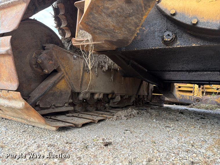image for item OE9723 1981 Caterpillar D4H dozer