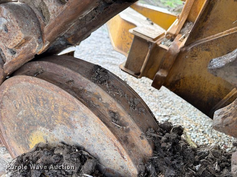 image for item OE9723 1981 Caterpillar D4H dozer