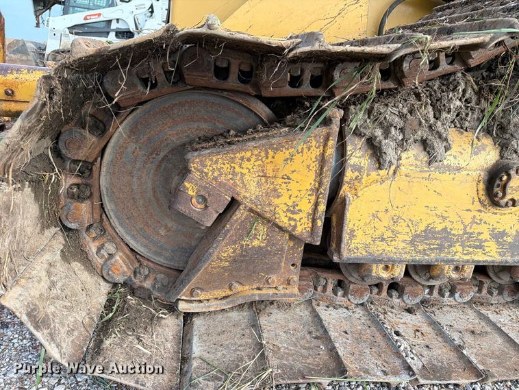 image for item OE9723 1981 Caterpillar D4H dozer