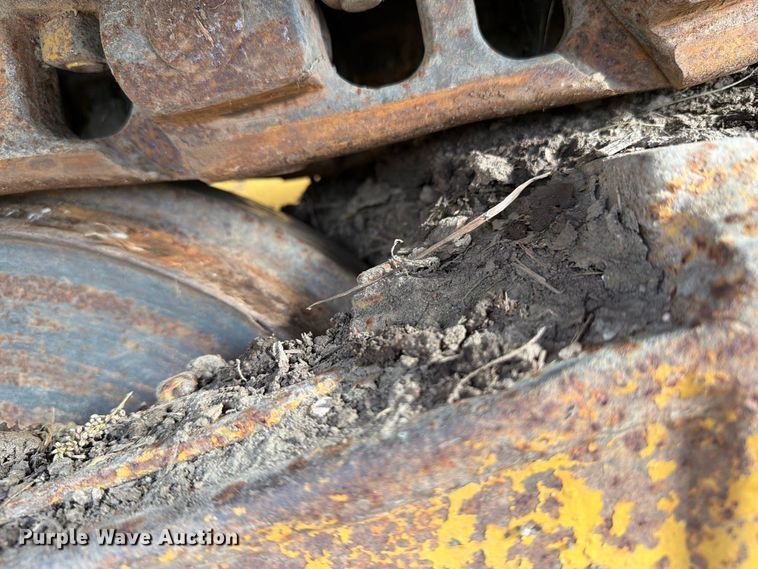image for item OE9723 1981 Caterpillar D4H dozer
