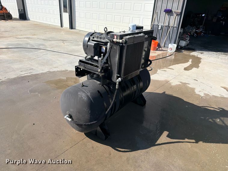 image for item OE9725 Vince Hagan Co. VHC-03-7115R air compressor