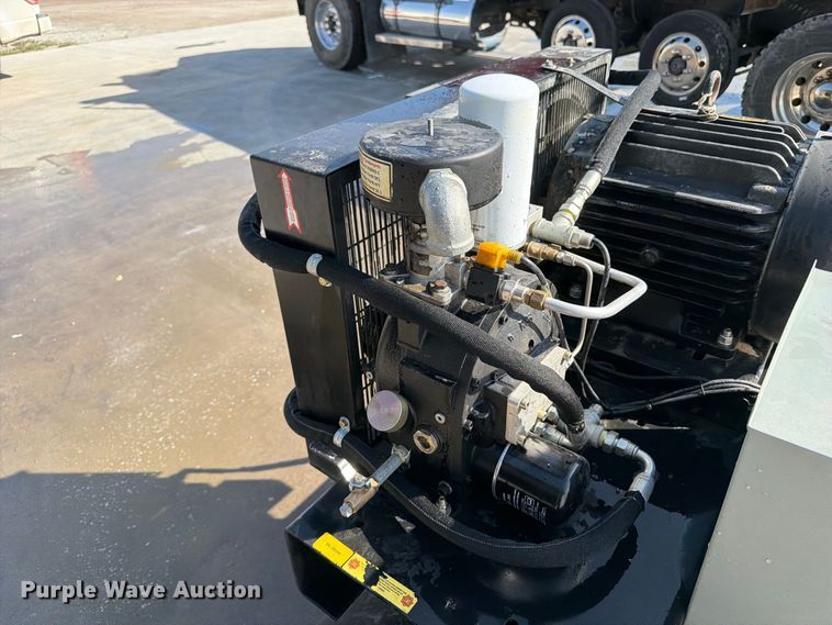 image for item OE9725 Vince Hagan Co. VHC-03-7115R air compressor