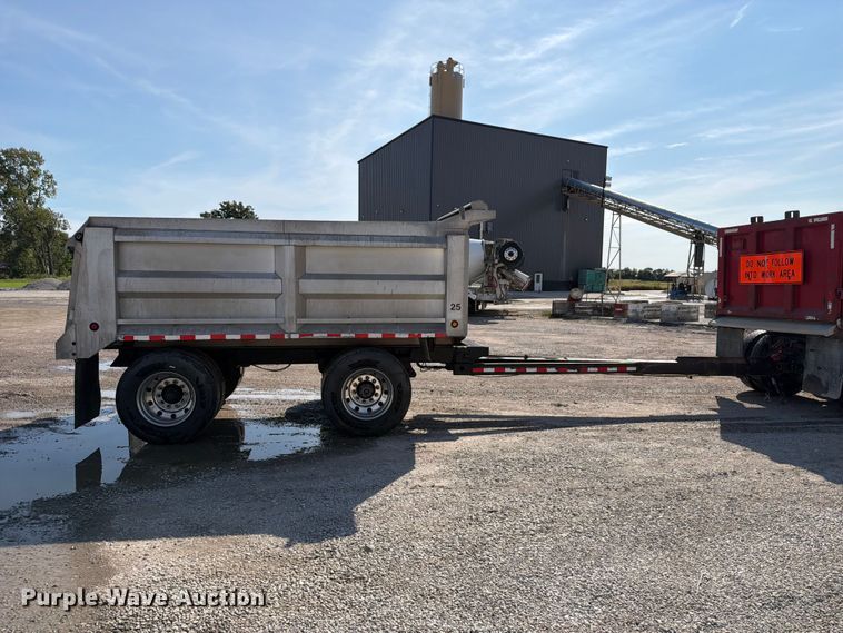 image for item OE9726 1992 Brady Truck Equip end dump pup trailer