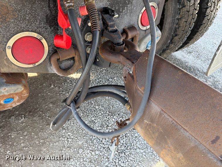 image for item OE9726 1992 Brady Truck Equip end dump pup trailer