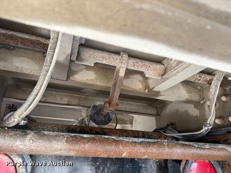 image for item OE9726 1992 Brady Truck Equip end dump pup trailer