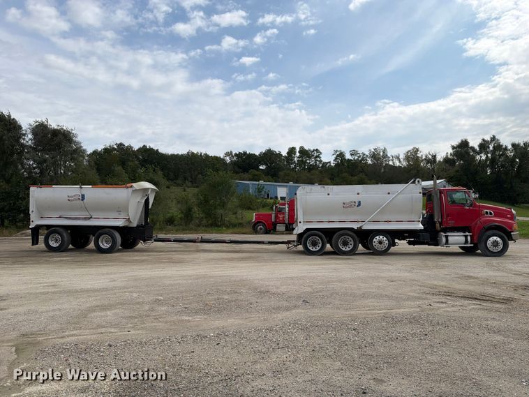 image for item OE9728 2007 Sterling Truck LT9500 dump truck