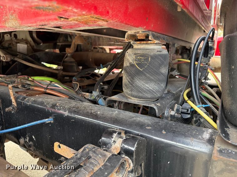 image for item OE9728 2007 Sterling Truck LT9500 dump truck