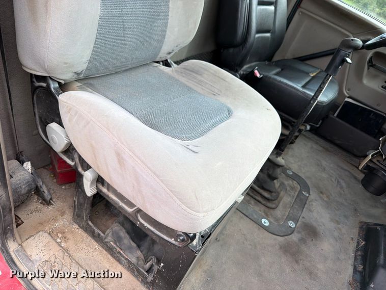 image for item OE9728 2007 Sterling Truck LT9500 dump truck