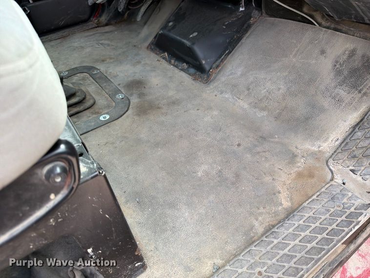 image for item OE9728 2007 Sterling Truck LT9500 dump truck