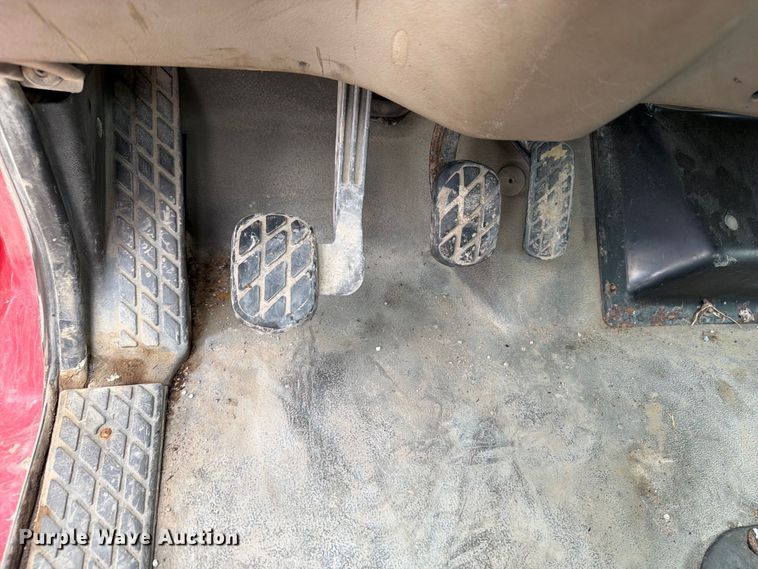 image for item OE9728 2007 Sterling Truck LT9500 dump truck