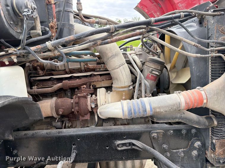 image for item OE9728 2007 Sterling Truck LT9500 dump truck