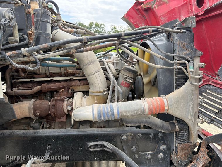 image for item OE9728 2007 Sterling Truck LT9500 dump truck