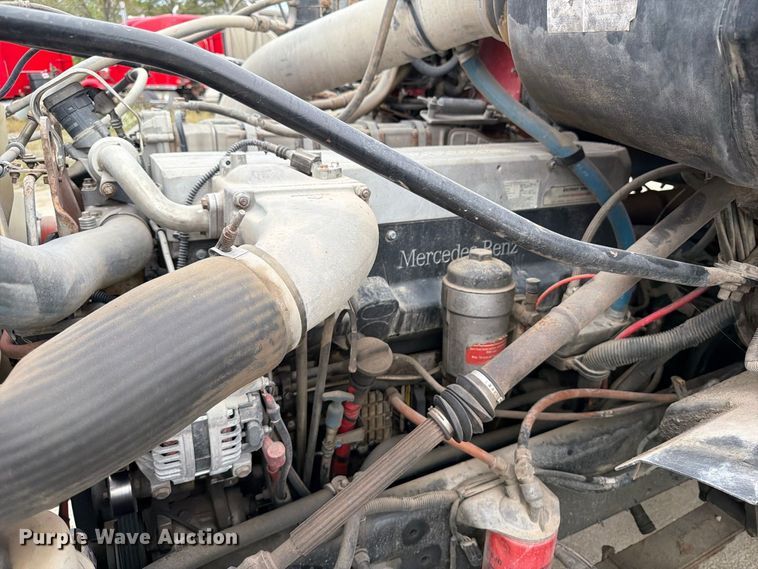 image for item OE9728 2007 Sterling Truck LT9500 dump truck