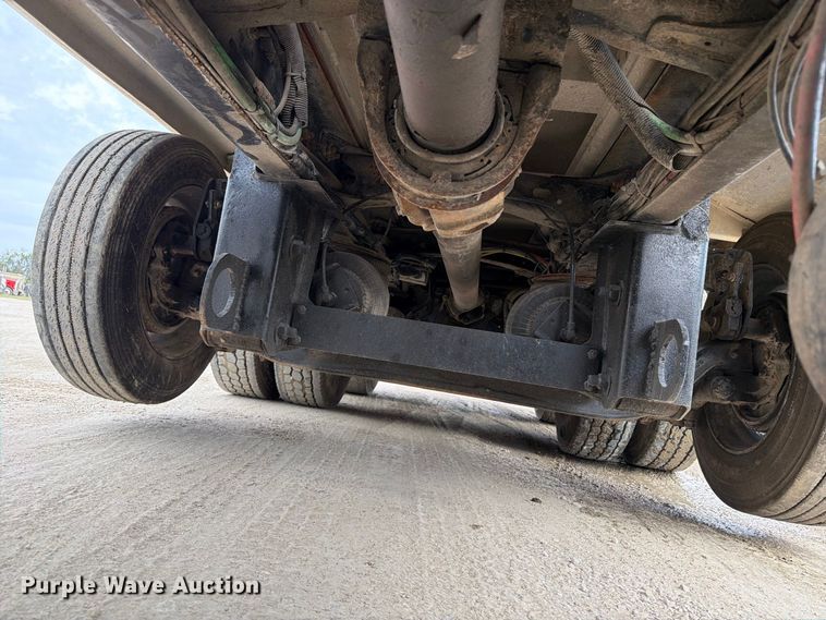 image for item OE9728 2007 Sterling Truck LT9500 dump truck