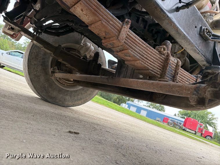 image for item OE9728 2007 Sterling Truck LT9500 dump truck