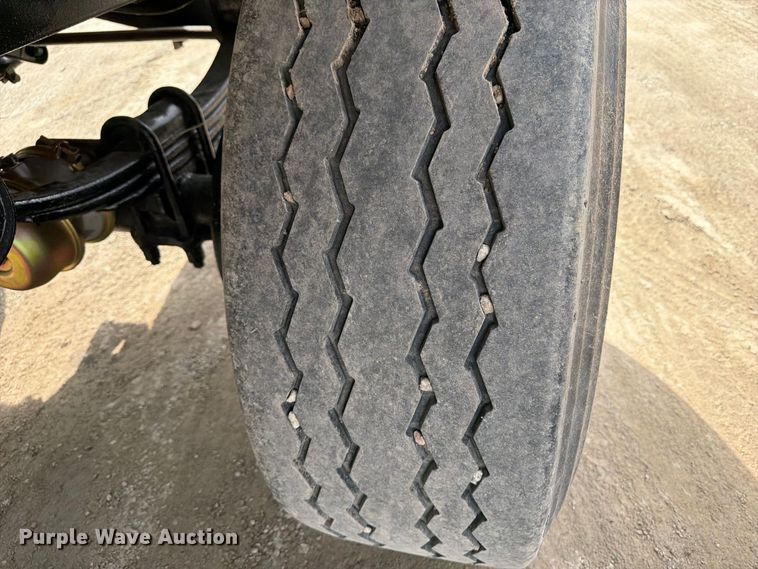 image for item OE9728 2007 Sterling Truck LT9500 dump truck