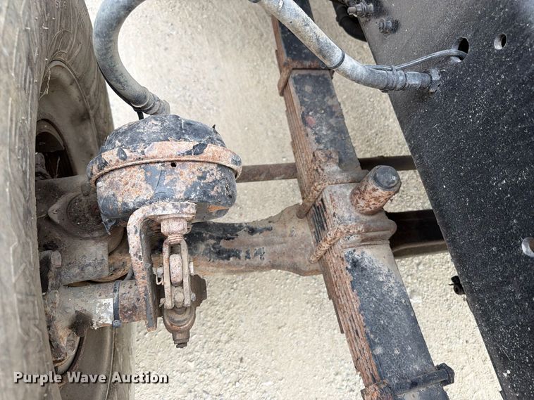 image for item OE9728 2007 Sterling Truck LT9500 dump truck