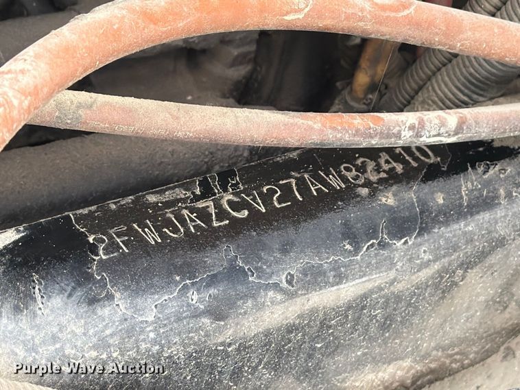image for item OE9728 2007 Sterling Truck LT9500 dump truck