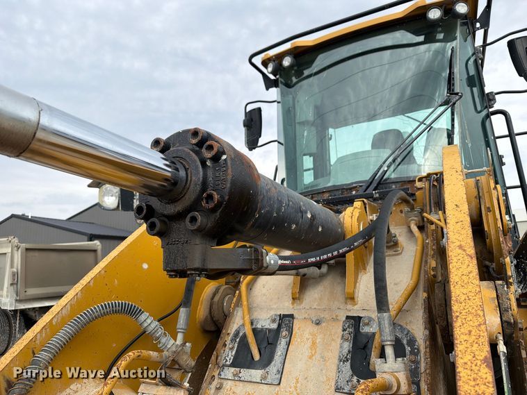 image for item OE9731 2015 Caterpillar 950M wheel loader