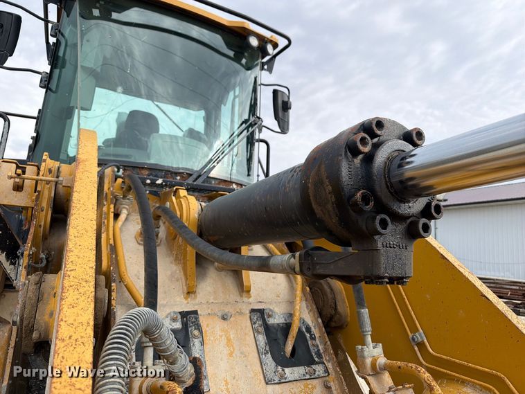 image for item OE9731 2015 Caterpillar 950M wheel loader