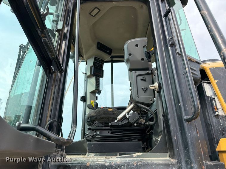 image for item OE9731 2015 Caterpillar 950M wheel loader