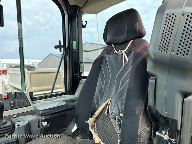 image for item OE9731 2015 Caterpillar 950M wheel loader