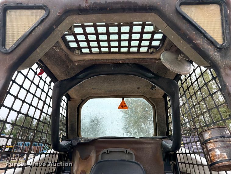 image for item OE9735 2008 Bobcat S150 skid steer loader