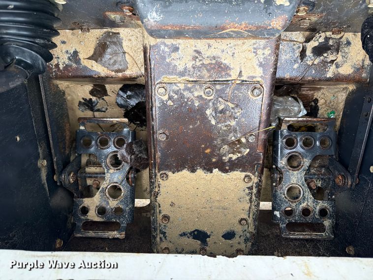 image for item OE9735 2008 Bobcat S150 skid steer loader