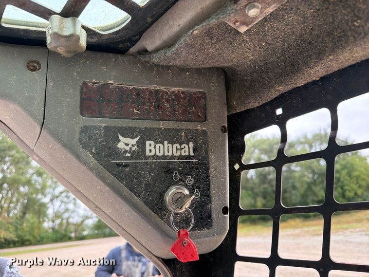 image for item OE9735 2008 Bobcat S150 skid steer loader