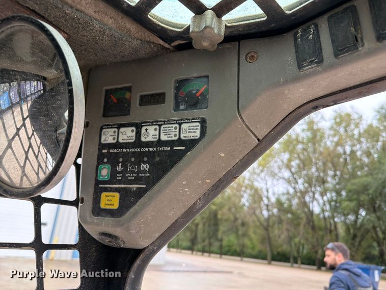 image for item OE9735 2008 Bobcat S150 skid steer loader