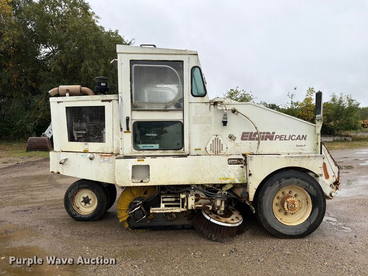 image for item OE9736 1997 Elgin Pelican P series sweeper