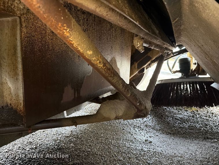 image for item OE9736 1997 Elgin Pelican P series sweeper