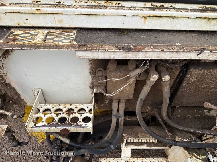 image for item OE9736 1997 Elgin Pelican P series sweeper