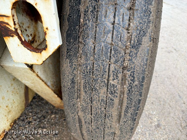 image for item OE9736 1997 Elgin Pelican P series sweeper