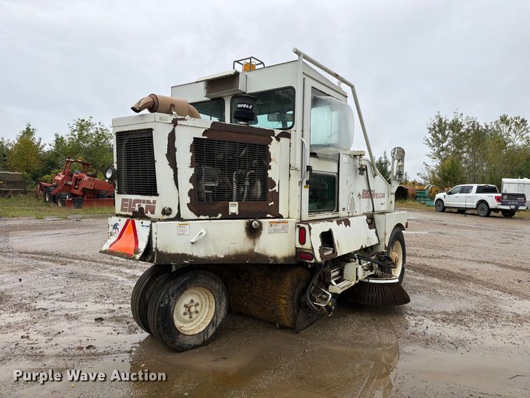 image for item OE9737 1999 Elgin Pelican P series sweeper