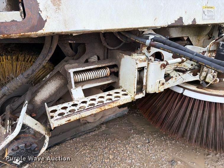 image for item OE9737 1999 Elgin Pelican P series sweeper