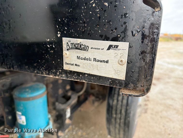 image for item OE9739 1996 Freightliner Conventional dump truck