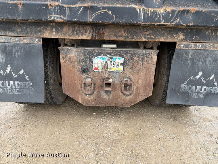 image for item OE9739 1996 Freightliner Conventional dump truck