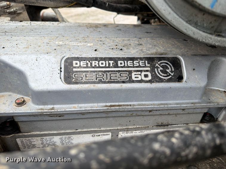 image for item OE9739 1996 Freightliner Conventional dump truck