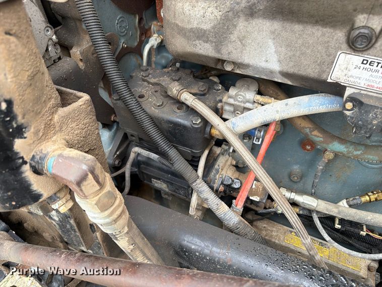 image for item OE9739 1996 Freightliner Conventional dump truck