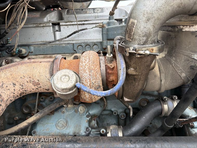 image for item OE9739 1996 Freightliner Conventional dump truck