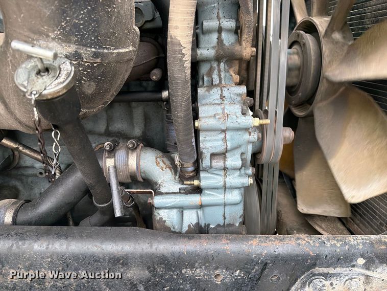 image for item OE9739 1996 Freightliner Conventional dump truck