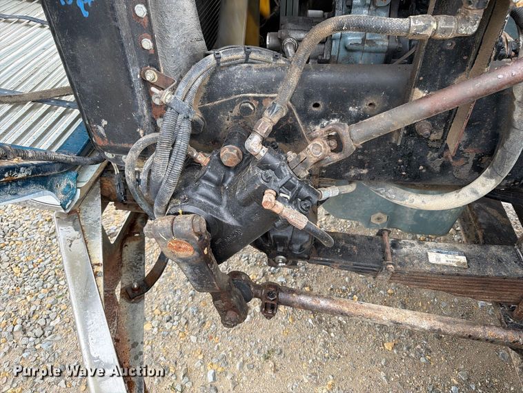 image for item OE9739 1996 Freightliner Conventional dump truck