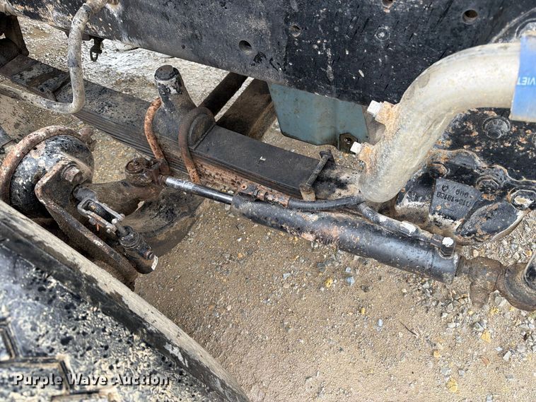image for item OE9739 1996 Freightliner Conventional dump truck