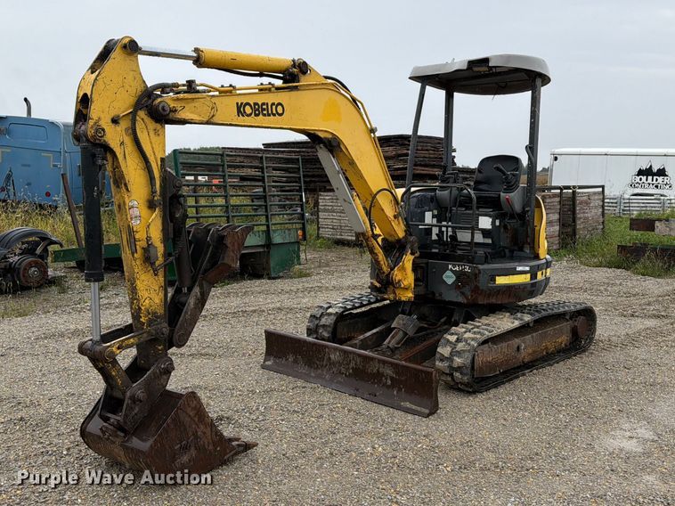 image for item OE9740 2007 Kobelco SK35SR-3 mini excavator