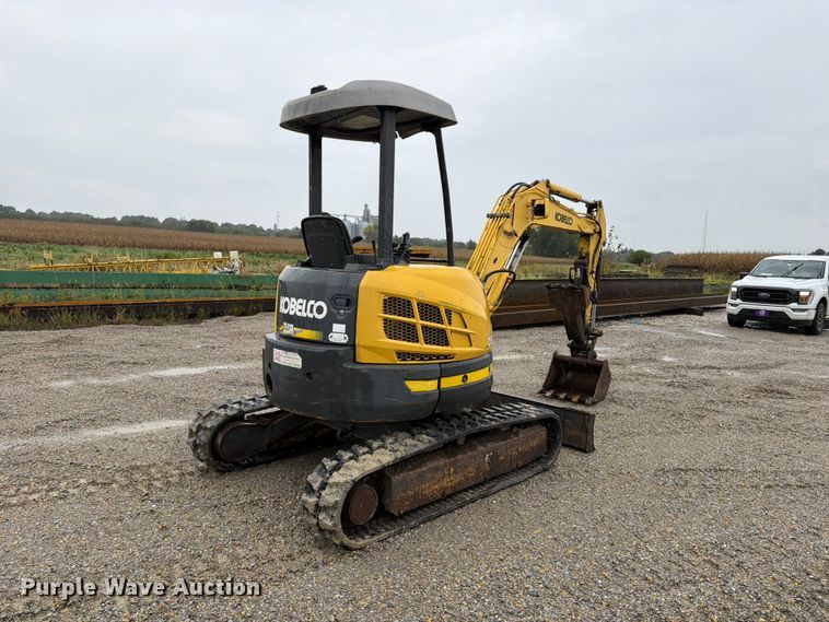 image for item OE9740 2007 Kobelco SK35SR-3 mini excavator