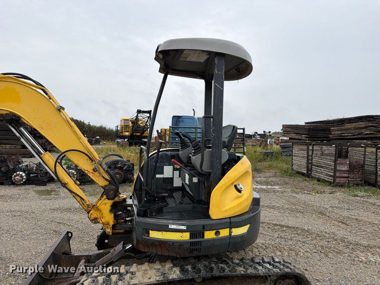image for item OE9740 2007 Kobelco SK35SR-3 mini excavator