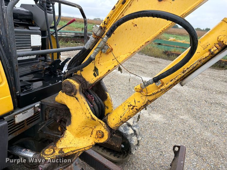 image for item OE9740 2007 Kobelco SK35SR-3 mini excavator