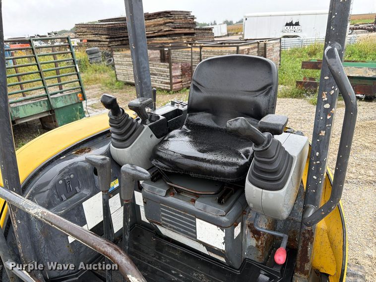 image for item OE9740 2007 Kobelco SK35SR-3 mini excavator