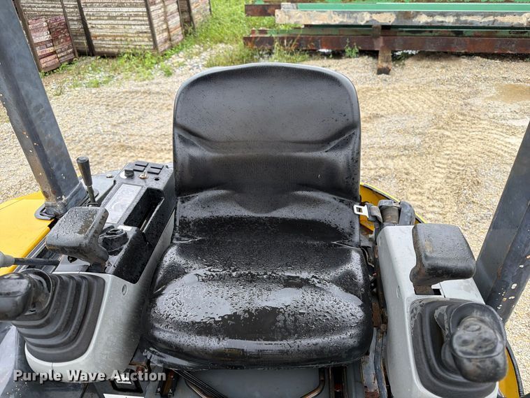 image for item OE9740 2007 Kobelco SK35SR-3 mini excavator